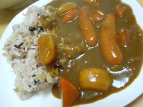 ル・クルーゼで焦がさず簡単ウインナーカレー♪